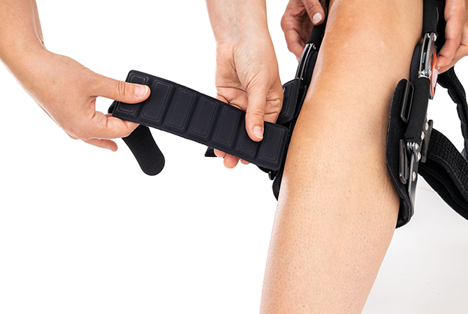 Donjoy X-Act ROM Post-Op Knee Brace 